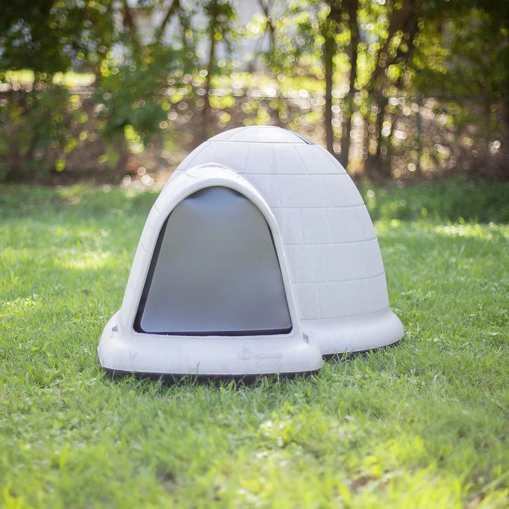 XL All-Weather Igloo Dog House for 90-125 Lb. Dogs
