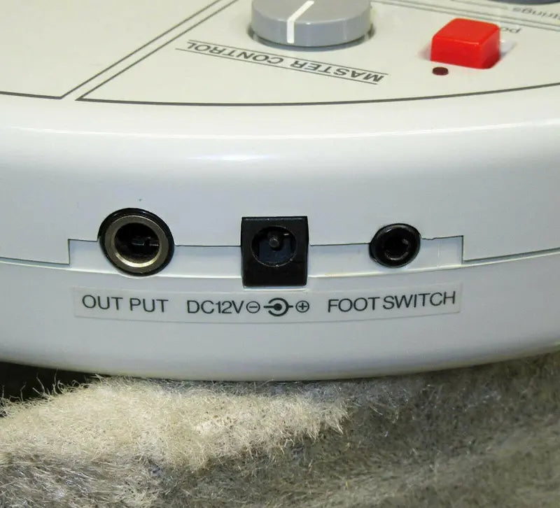 Suzuki Omnichord OM-84 System Two With Hard Case And Power Supply