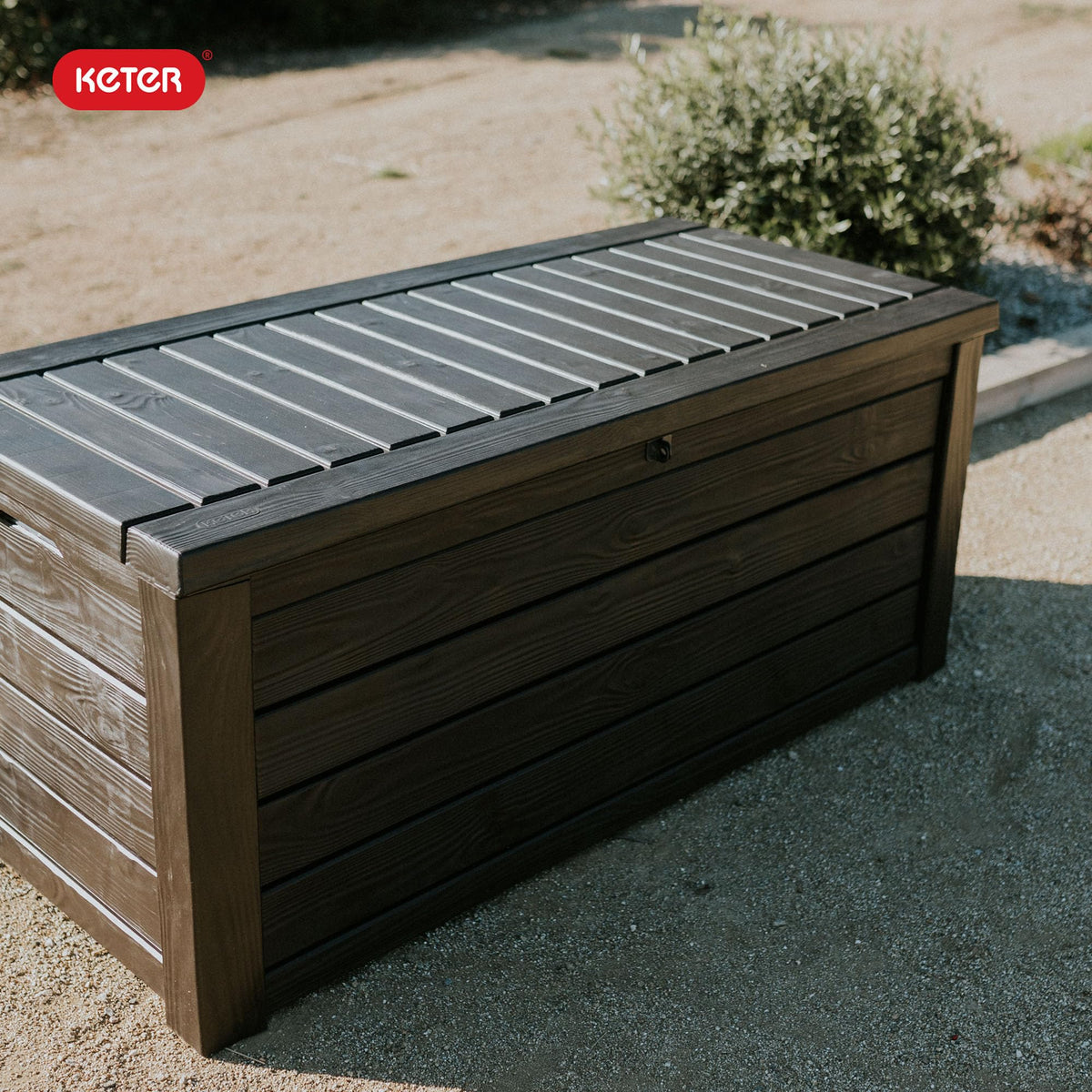 150 Gallon Outdoor Resin Deck Box With Bench Seat