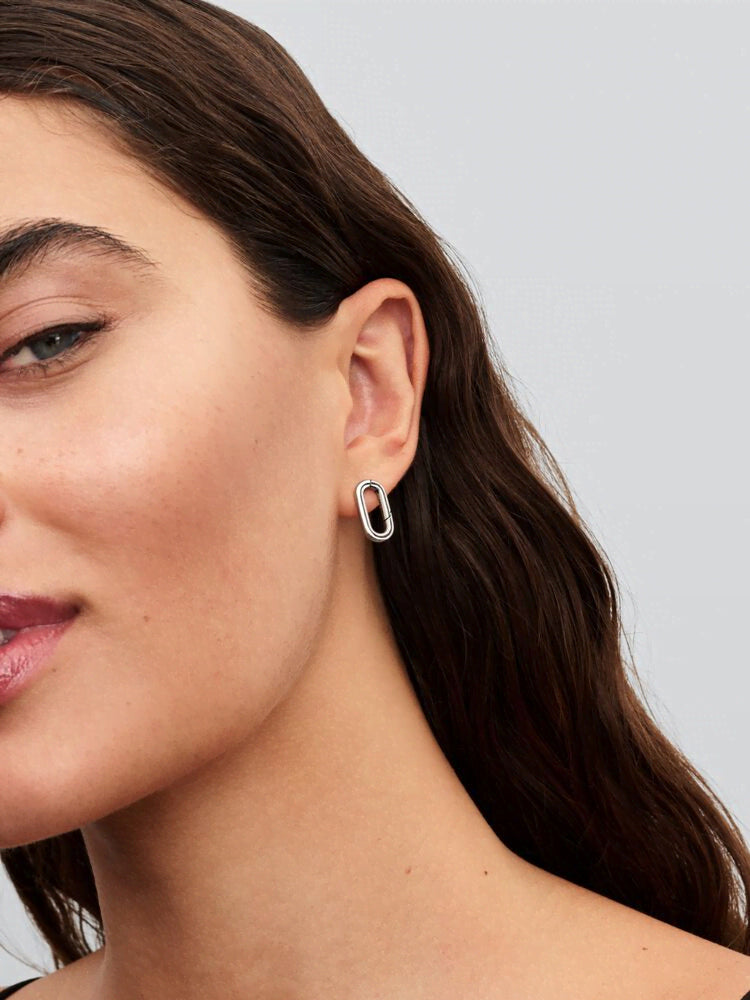 Openable Stud Earring
