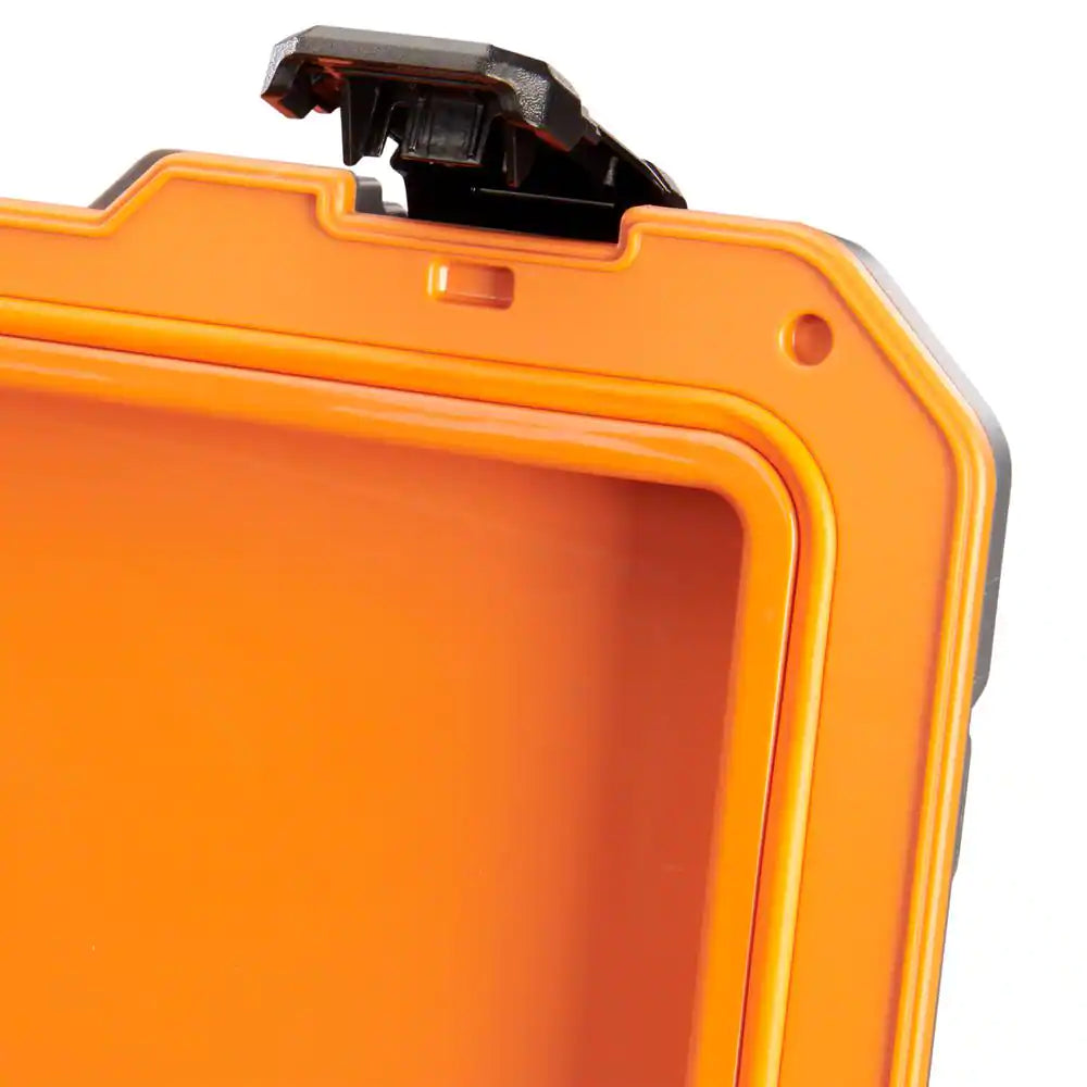 27Qt High-Impact Resin Cooler With Carry Handle