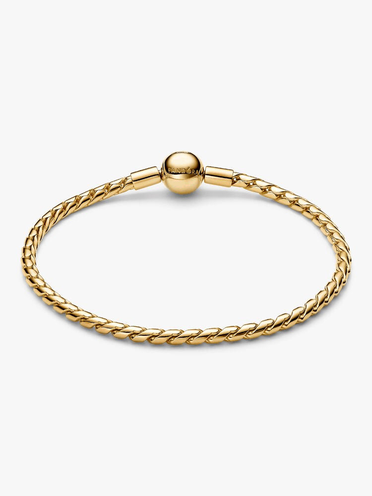 Round Clasp Wing Chain Bracelet