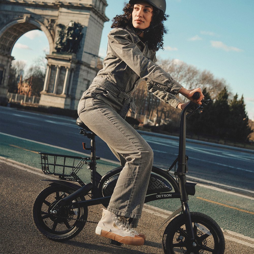 Electric Bike With 350-Watt Rear Wheel Motor