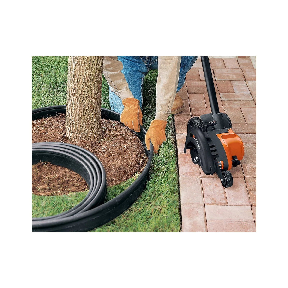 BLACK+DECKER 12 Amp 2-in-1 Landscape Edger and Trencher - LE750