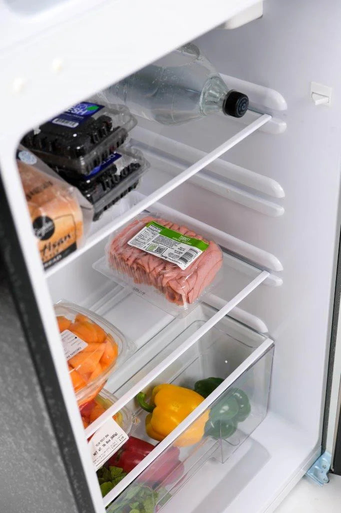 Frigidaire Top-Freezer Refrigerator 7.5 Cu. Ft. Stainless Look