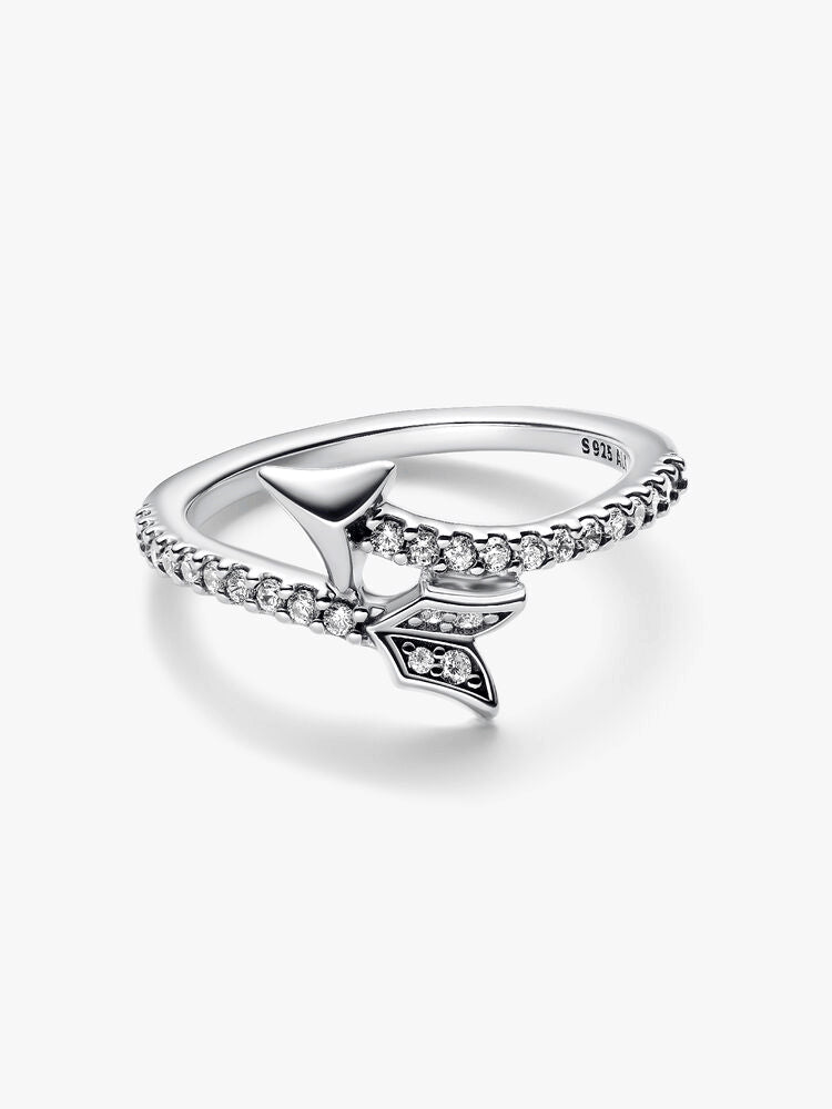 Sparkling Arrow Ring