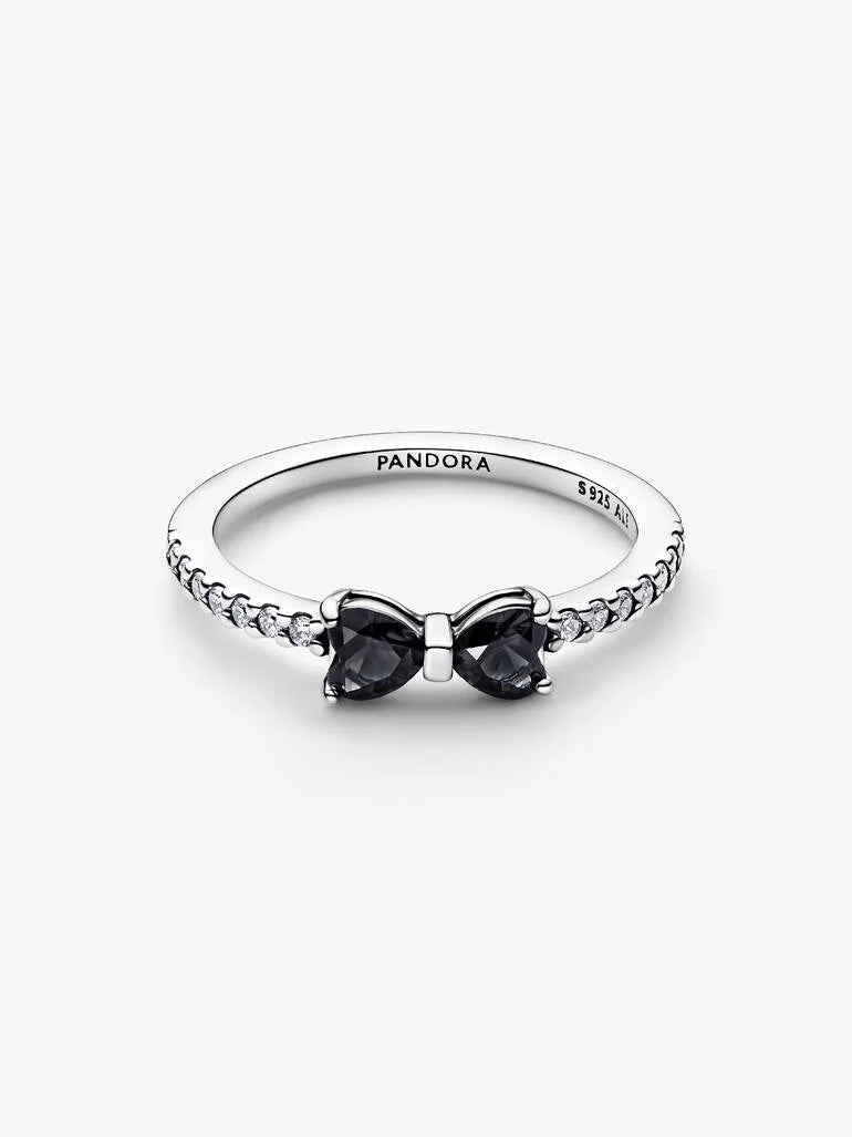Sparkling Black Bow Ring