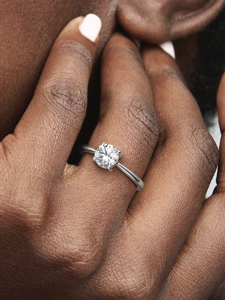 Sparkling Solitaire Ring