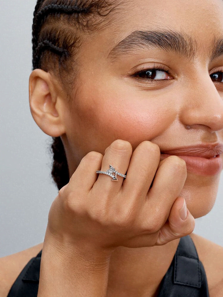 Sparkling Arrow Ring