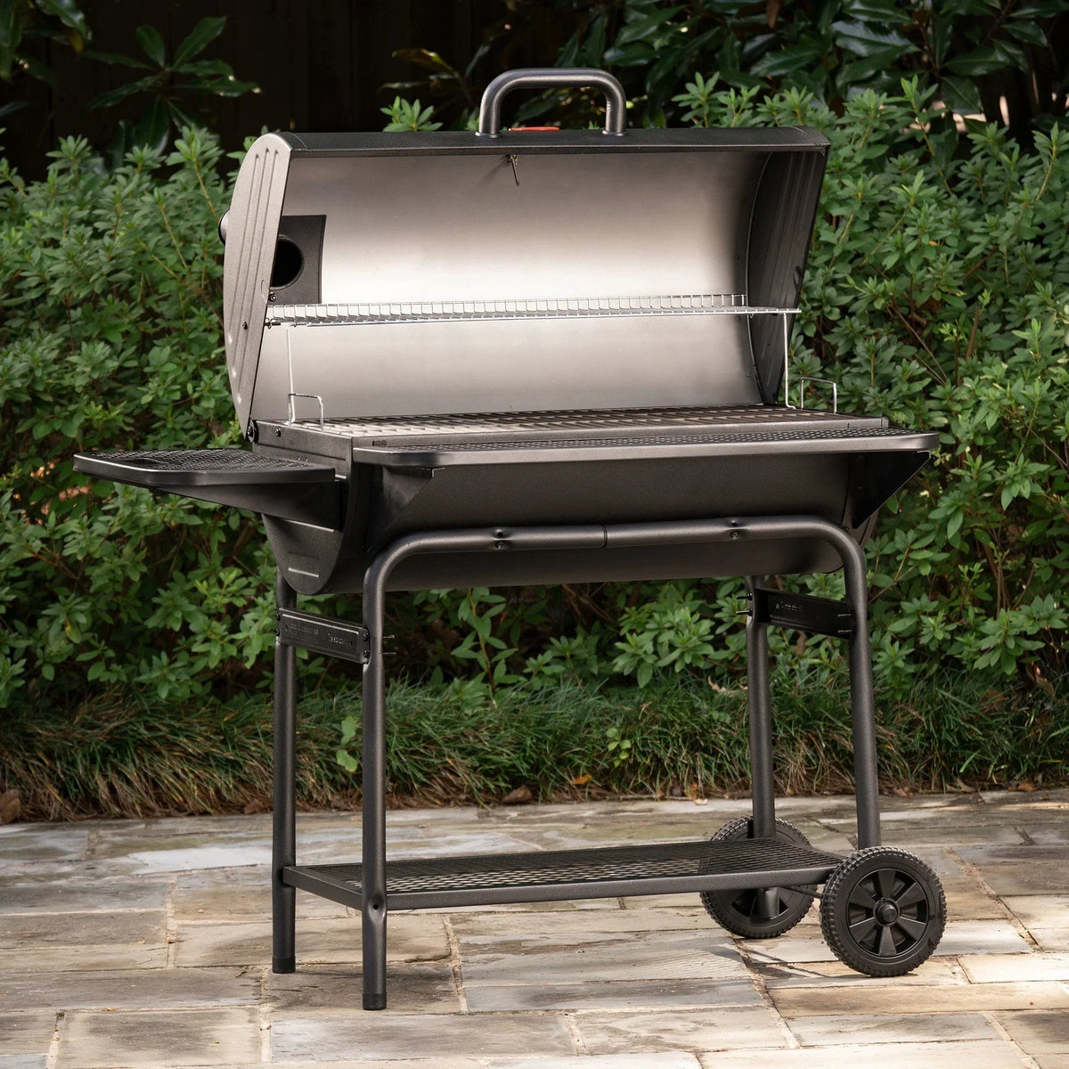 Pro Deluxe XL Charcoal Grill - 32 in