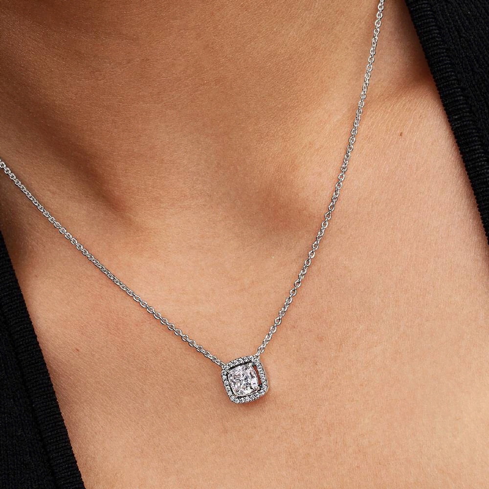 Halo Pendant Collier Necklace