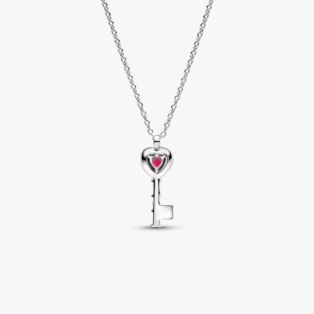 Elevated Heart Key Collier Necklace