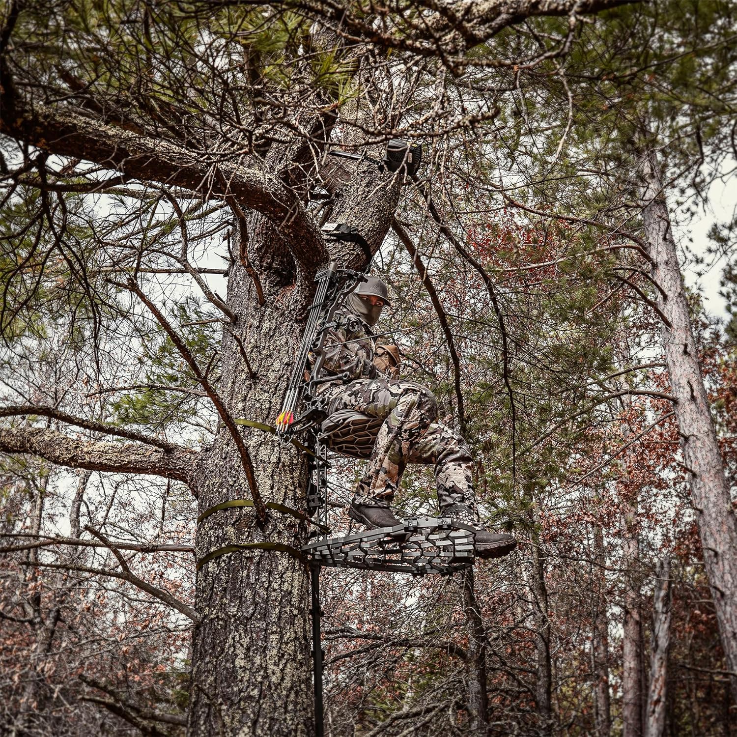 XOP Vanish Evolution 11 Lb Cast Aluminum Hang-On Treestand for Deer Hunting