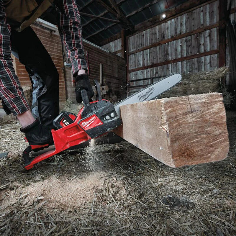 MILWAUKEE M18 FUEL Chainsaw 40 cm, 3 x 5.0 Ah Li-Ion Batteries - M18FCHS-503