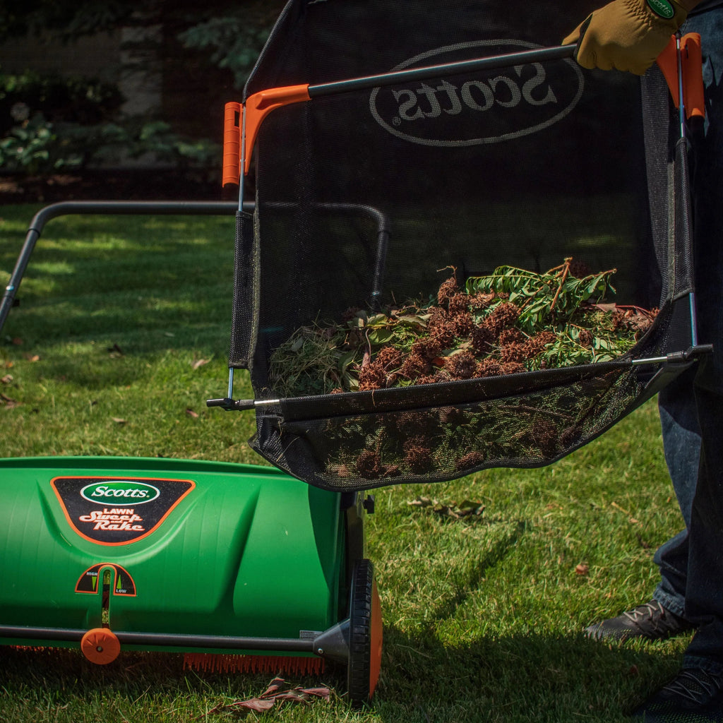 Scotts 26-Inch Push Lawn Sweeper - LSW70026S