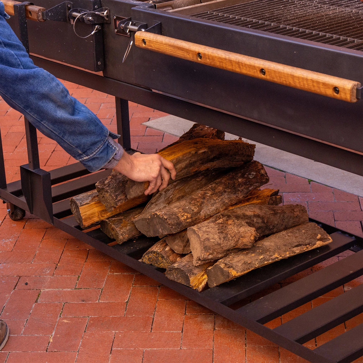 Backyard Discovery Argentine Santa Maria XL Wood Fire & Charcoal Steel Grill, 723 Square Inch - Asado Clamp