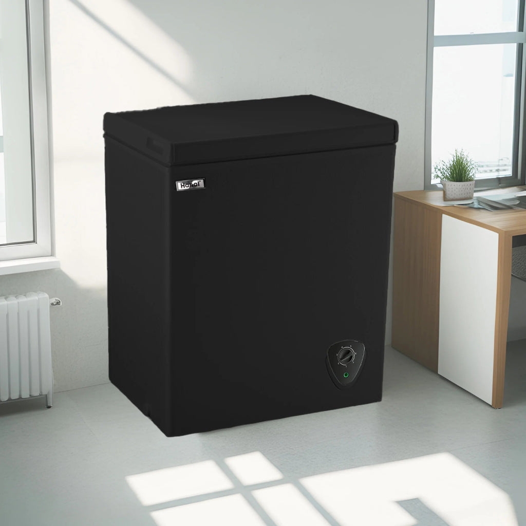 WANAI 5 Cu Ft Chest Freezer - Black