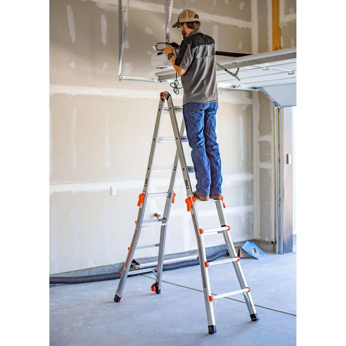 Little Giant Velocity Multi-Use Ladder Type 1A - Model 17