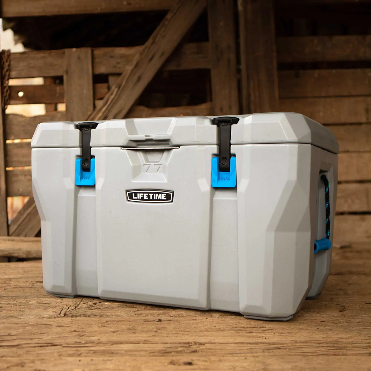 77-Quart High-Performance Cooler - Model 90903