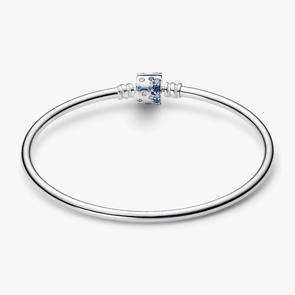 FINAL SALE - Sparkling Barrel Clasp Bangle