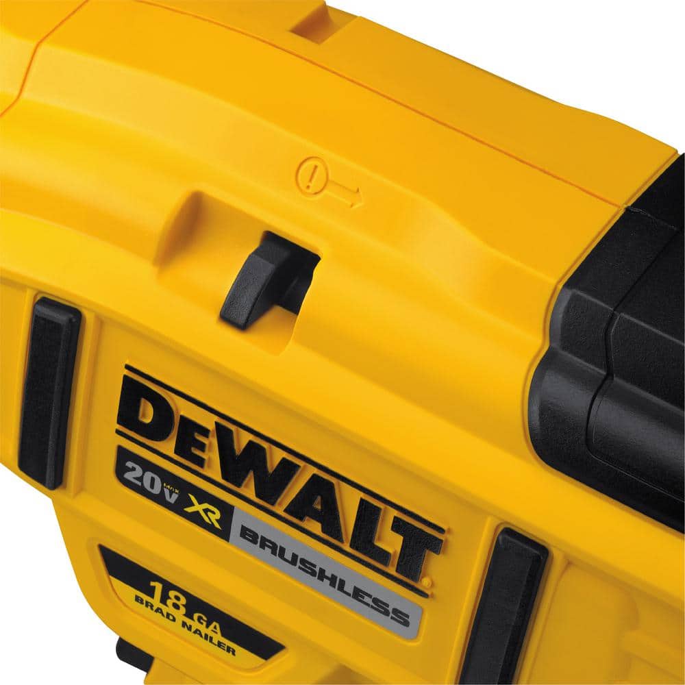20V MAX XR Lithium-Ion Cordless 18-Gauge Brad Nailer - DCN680B