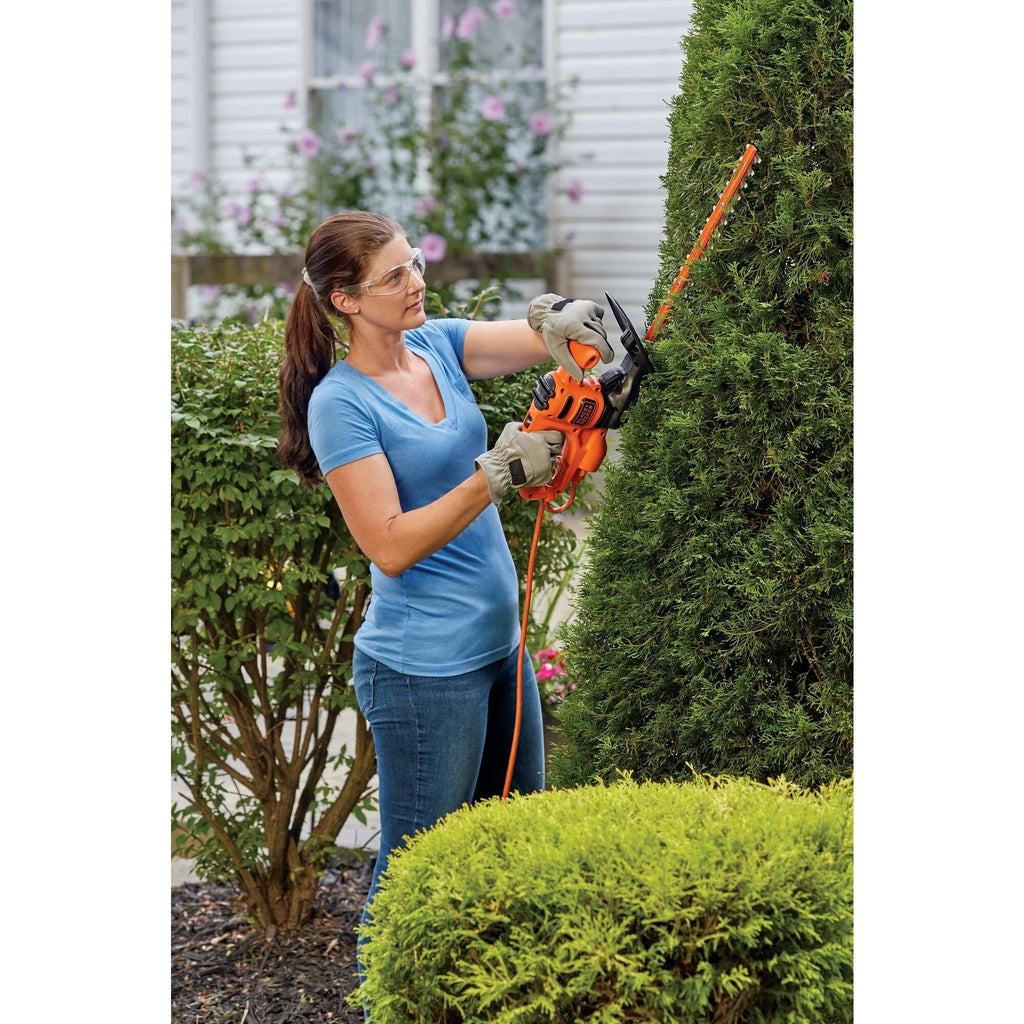 Black+Decker 3.2 Amp 17-Inch Electric Hedge Trimmer - BEHT150