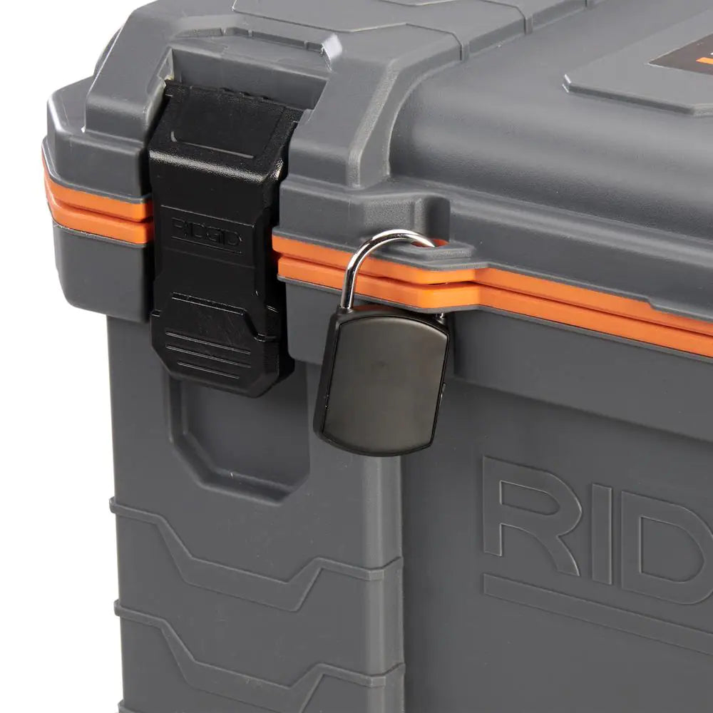 27Qt High-Impact Resin Cooler With Carry Handle