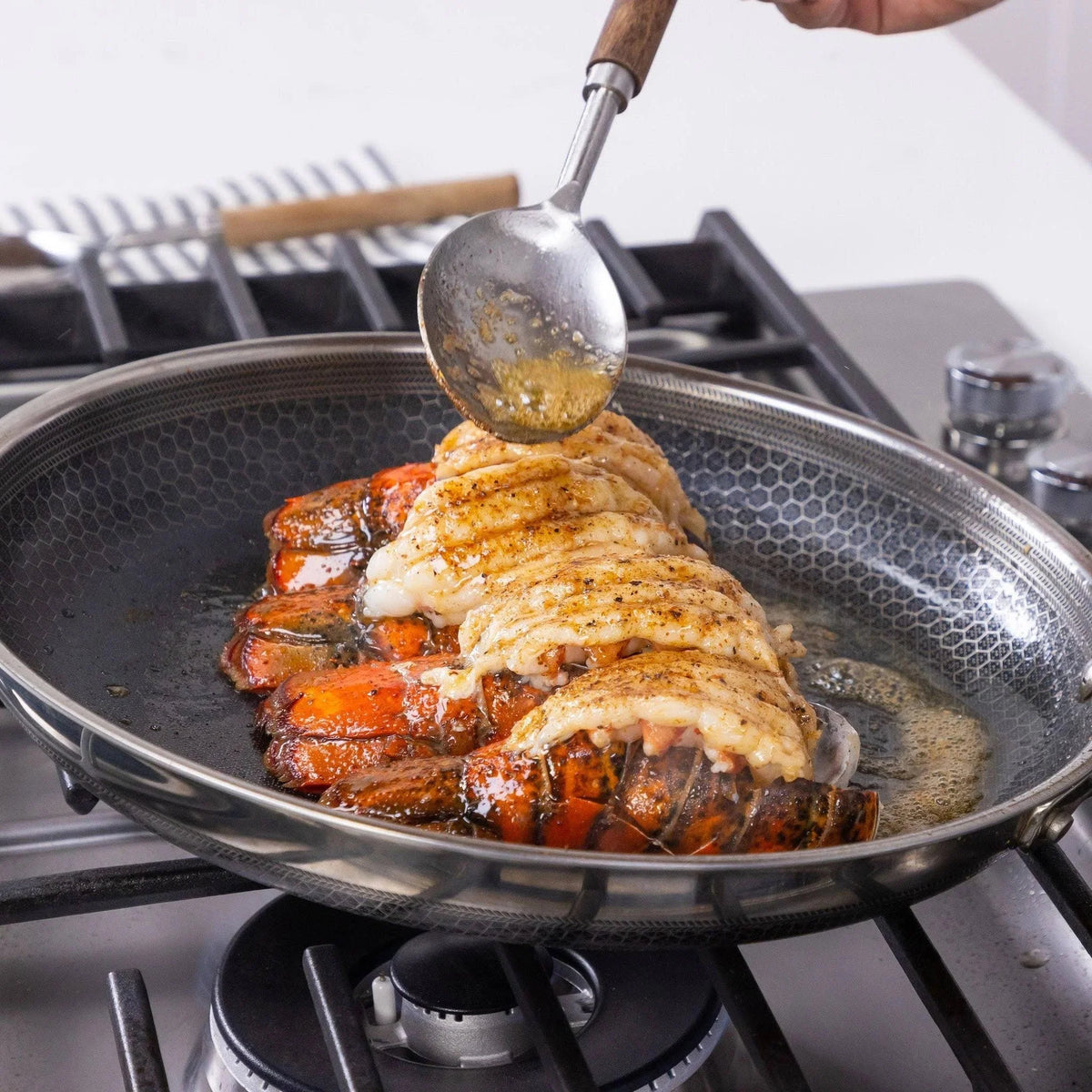 HexClad Hybrid Stainless Steel Cookware Pan Set, 6 Piece, 8 inch, 10 inch, 12 inch, Glass Lids, Black