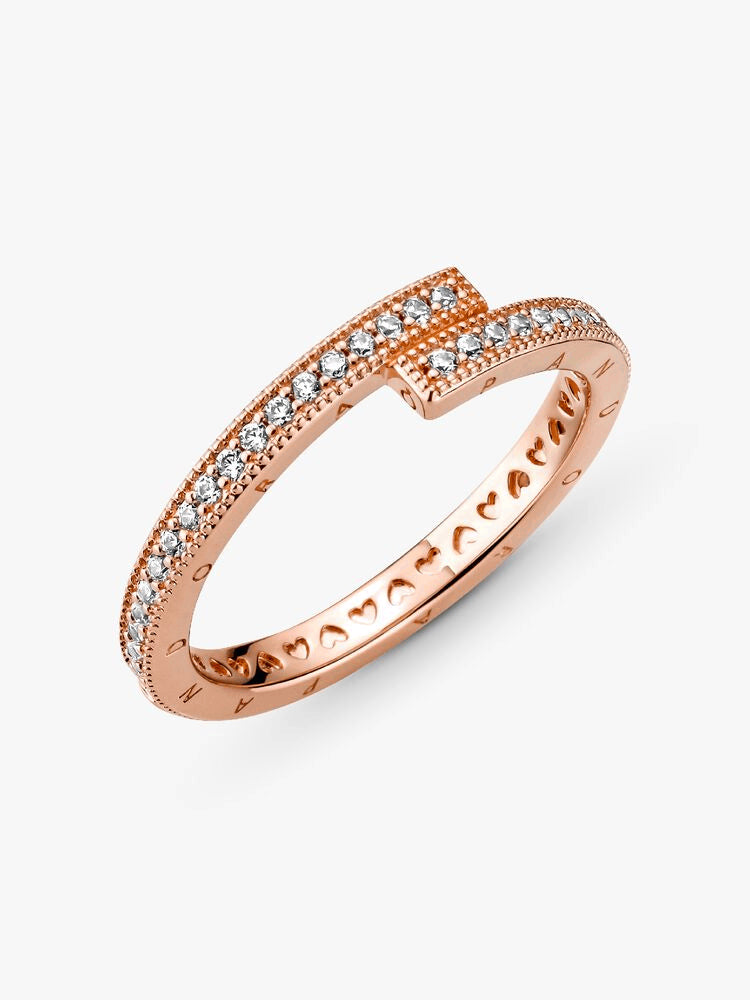 FINAL SALE - Sparkling Overlapping Ring