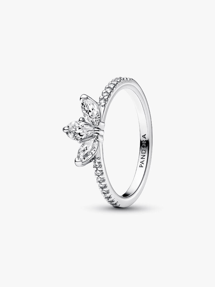 Tear-shaped Tiara Ring Set
