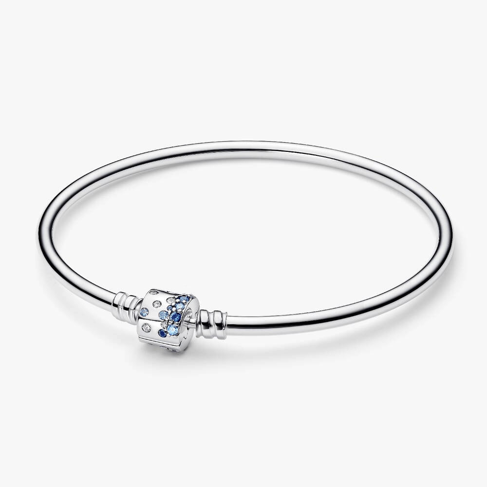 FINAL SALE - Sparkling Barrel Clasp Bangle