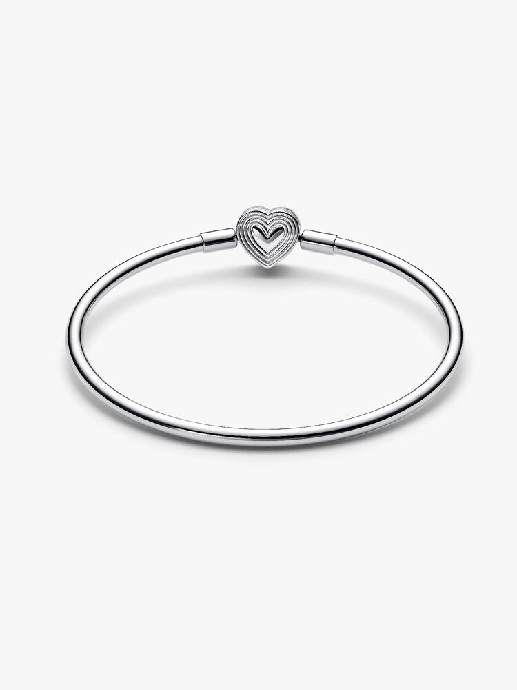 Radiating Heart Clasp Bangle