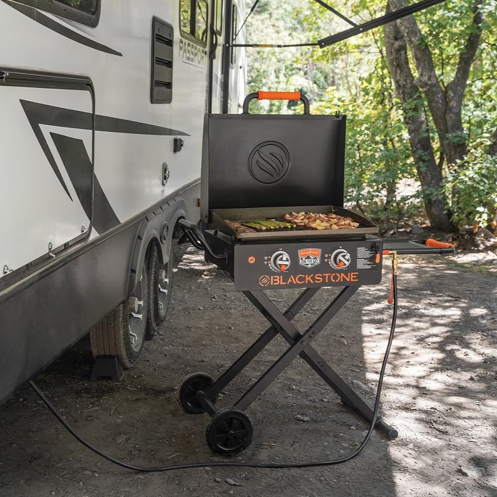 Blackstone 22in Omnivore Griddle RV Kit With Propane Connect And Tools - 2353