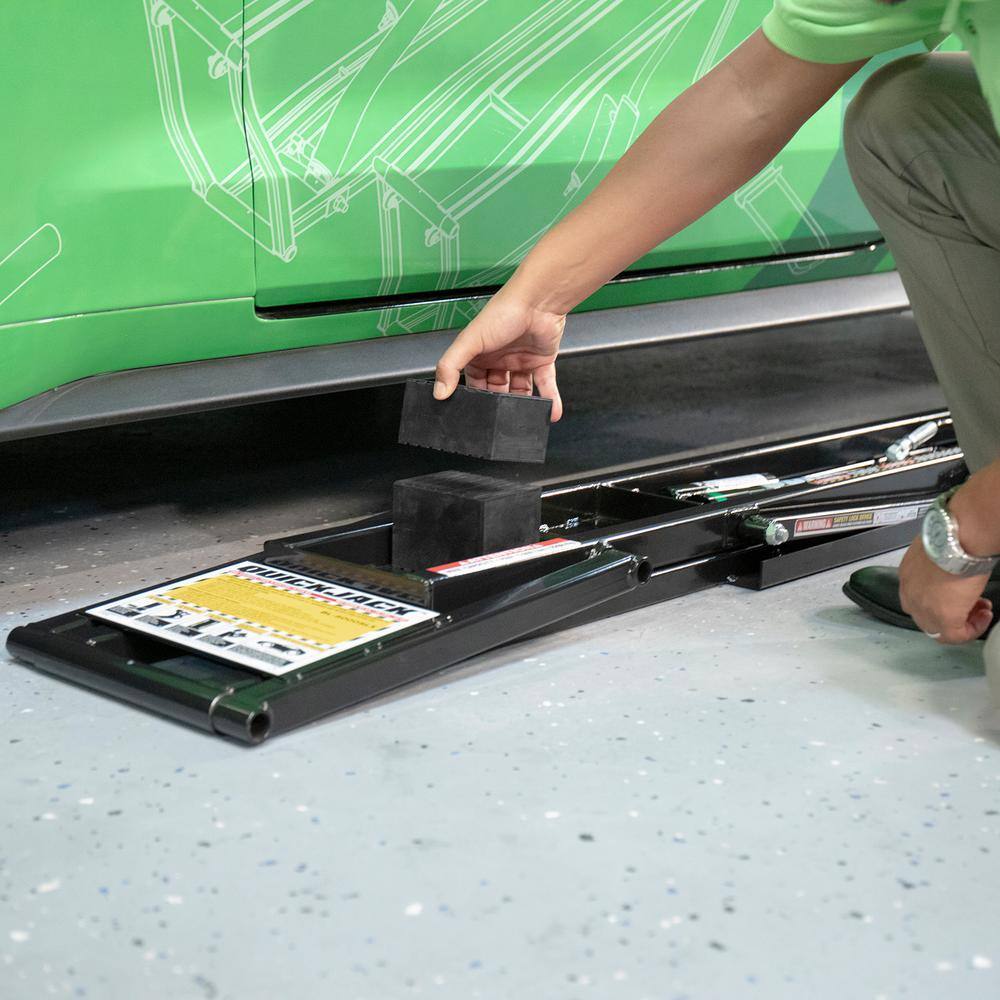 quickjack-7000tl-portable-car-lift-for-trucks-suvs-7000-lbs-capacity-27-lift-height-automatic-safety-locks-8372